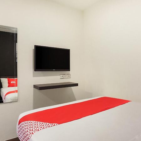 Oyo 90460 Hotel Kl2F Rest & Go Shah Alam Extérieur photo