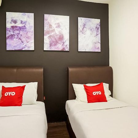 Oyo 90460 Hotel Kl2F Rest & Go Shah Alam Extérieur photo