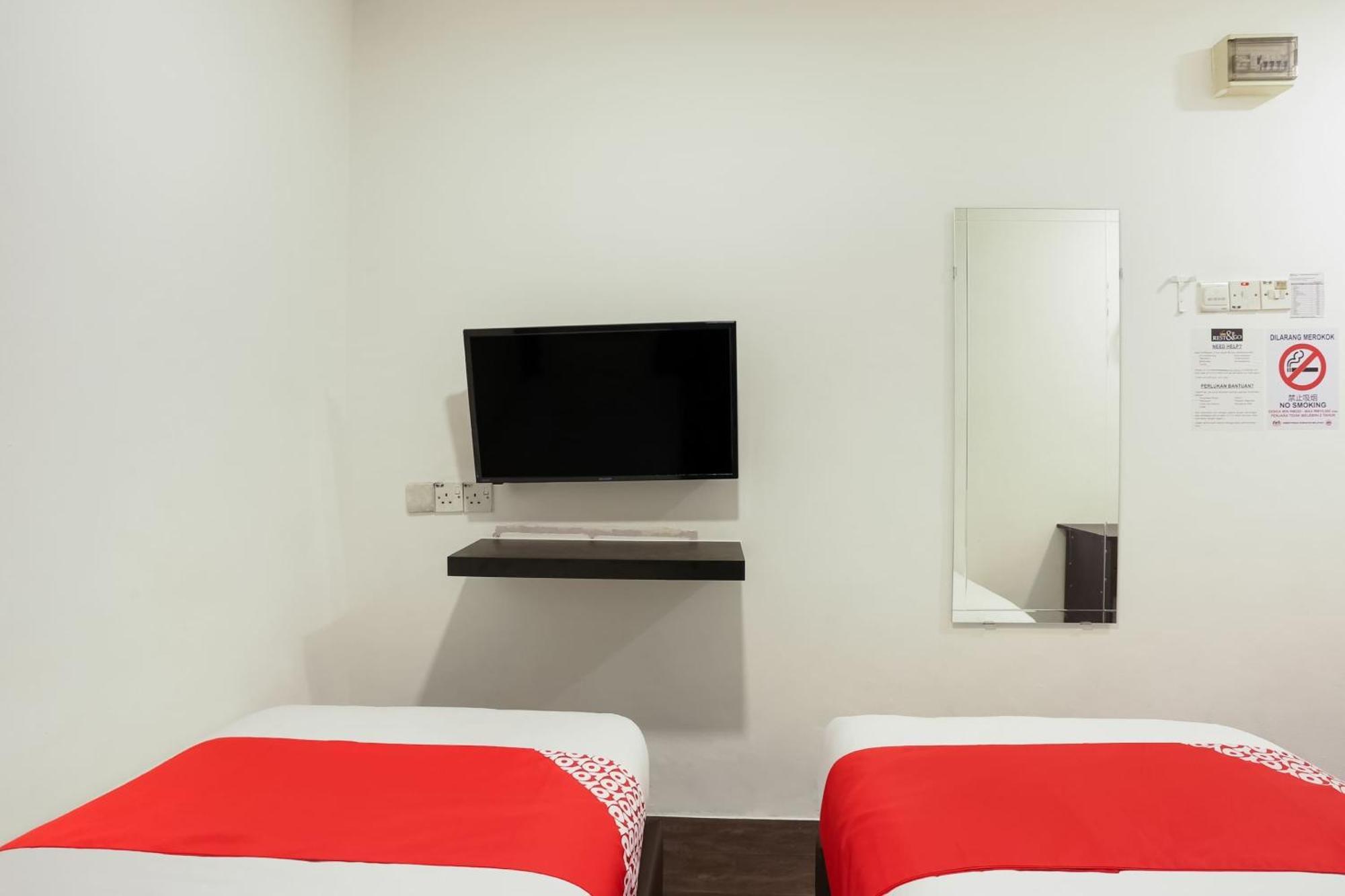 Oyo 90460 Hotel Kl2F Rest & Go Shah Alam Extérieur photo