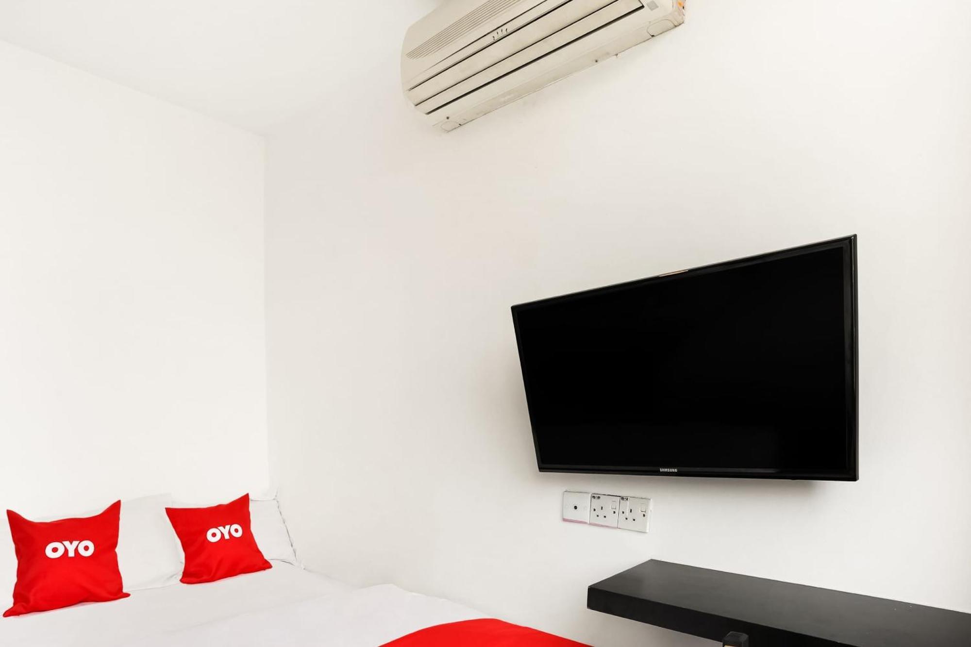 Oyo 90460 Hotel Kl2F Rest & Go Shah Alam Extérieur photo
