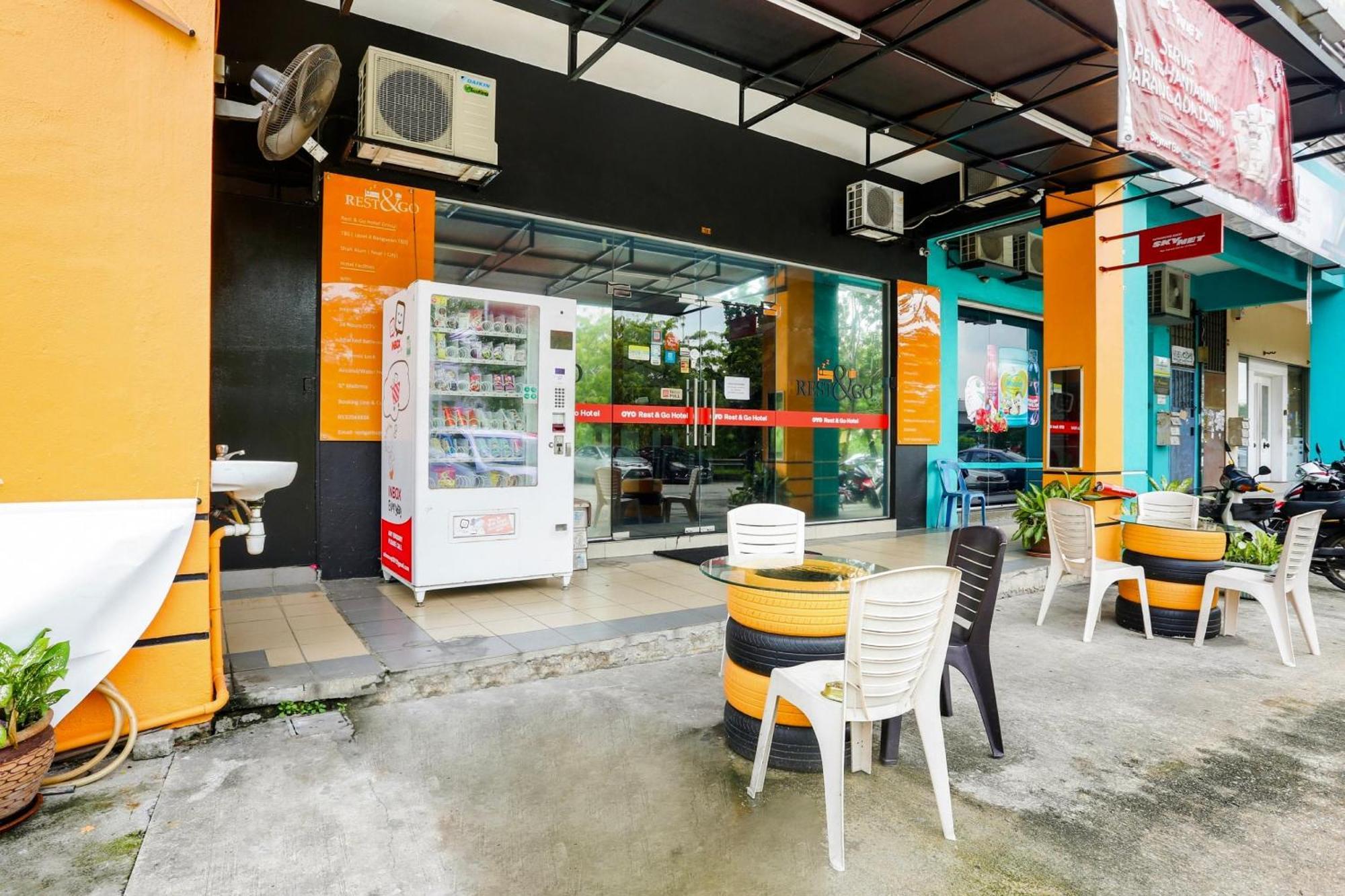 Oyo 90460 Hotel Kl2F Rest & Go Shah Alam Extérieur photo